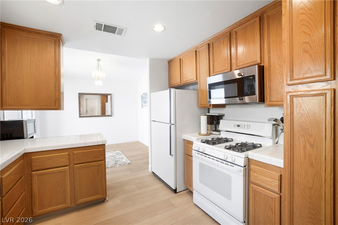 5449 Bugle Way 102