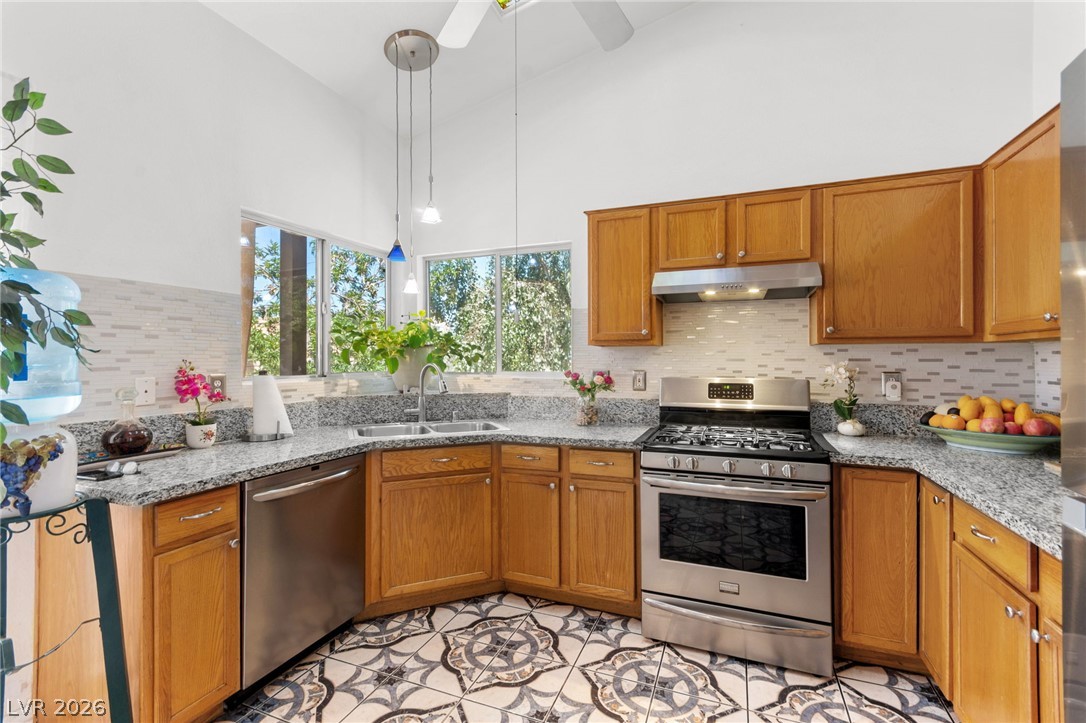 924 Ashurst Court