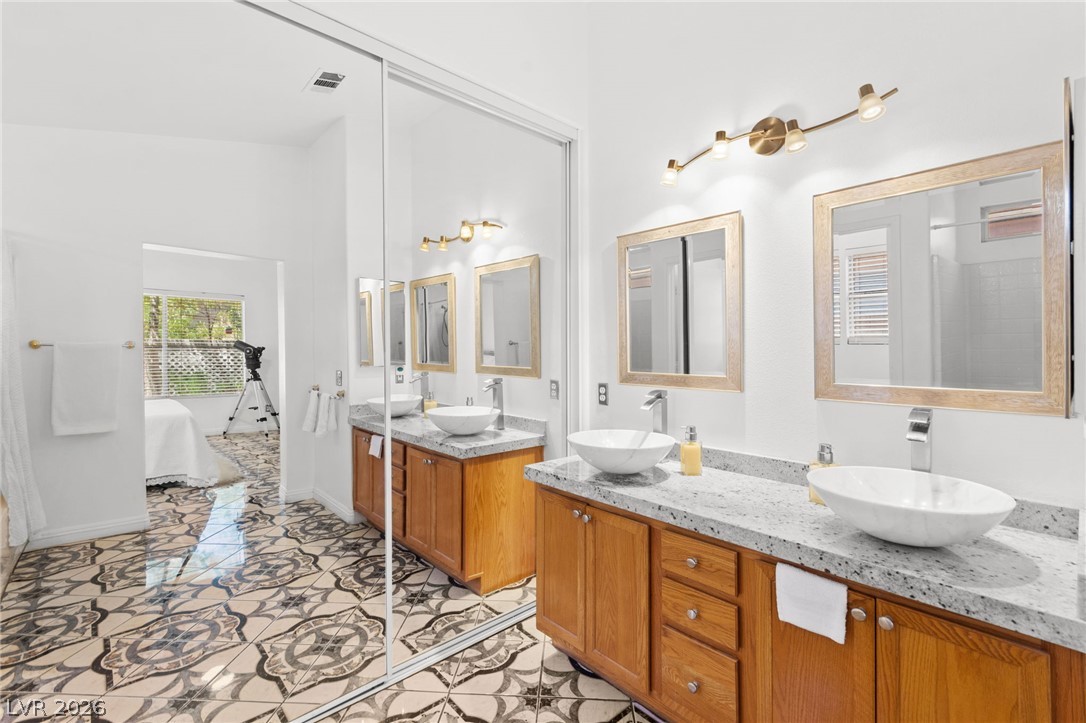 924 Ashurst Court