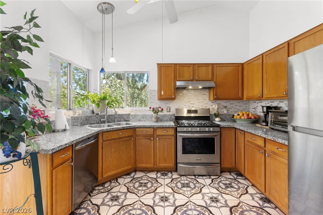 924 Ashurst Court