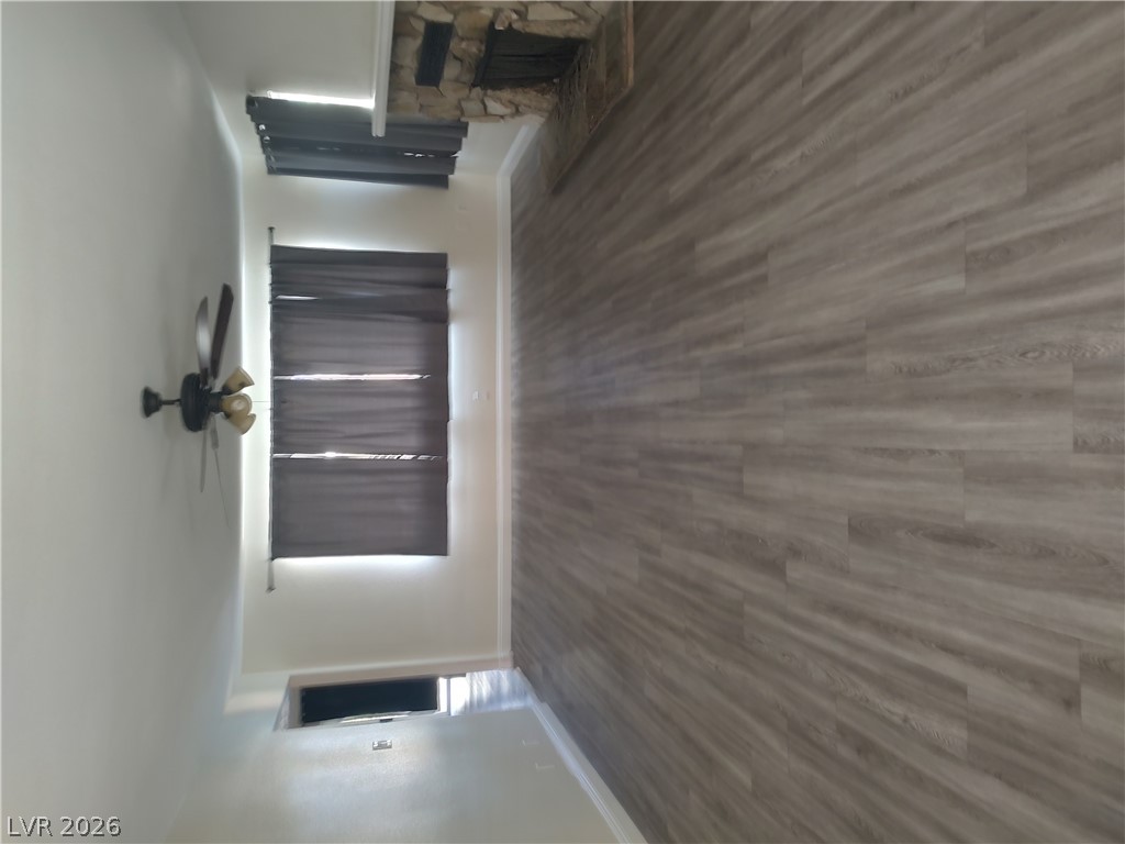 325 Park Way West