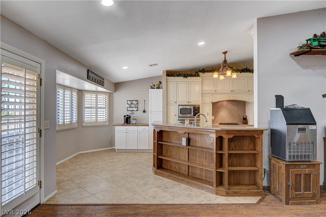 6551 Kell Lane
