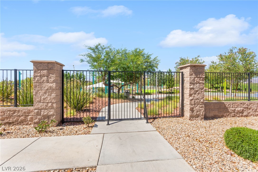 7489 Onyx Star Street