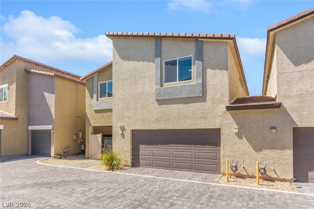 7489 Onyx Star Street