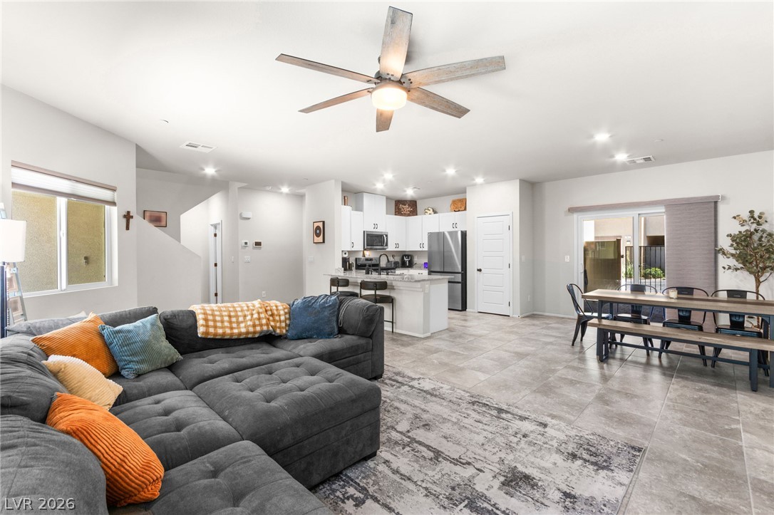 7489 Onyx Star Street