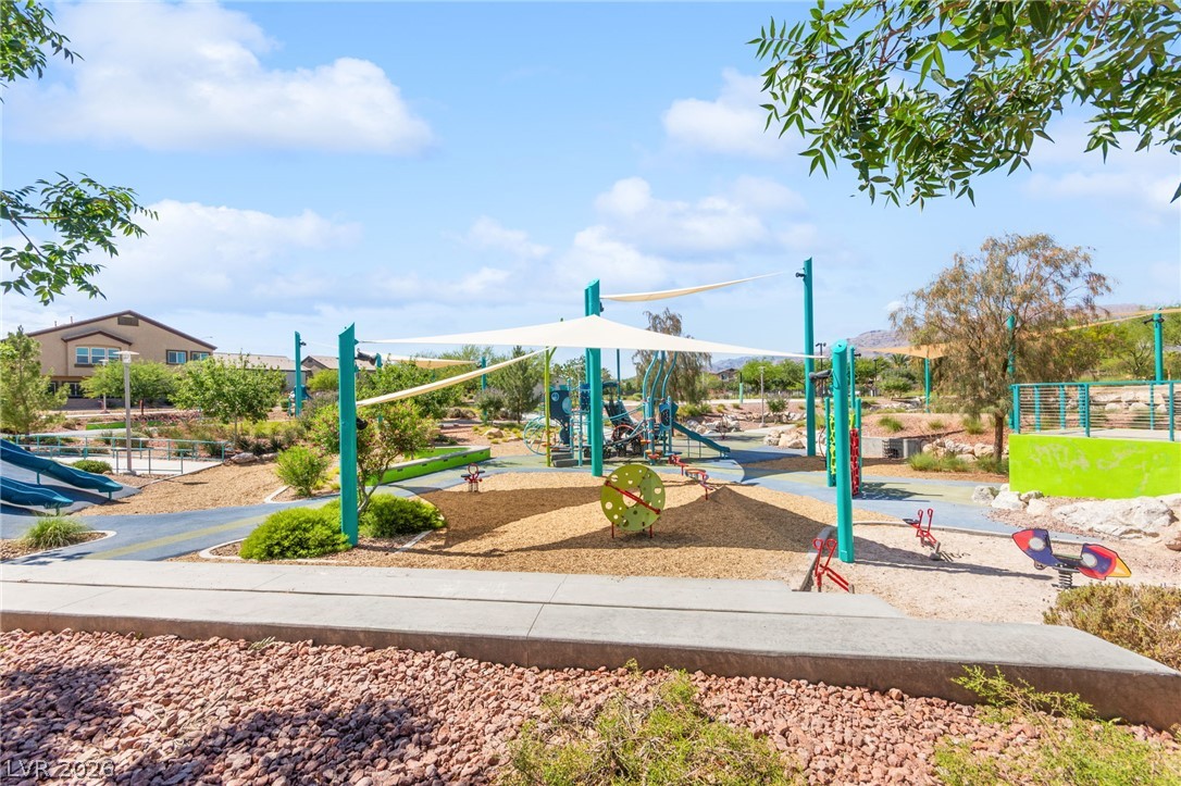 7489 Onyx Star Street