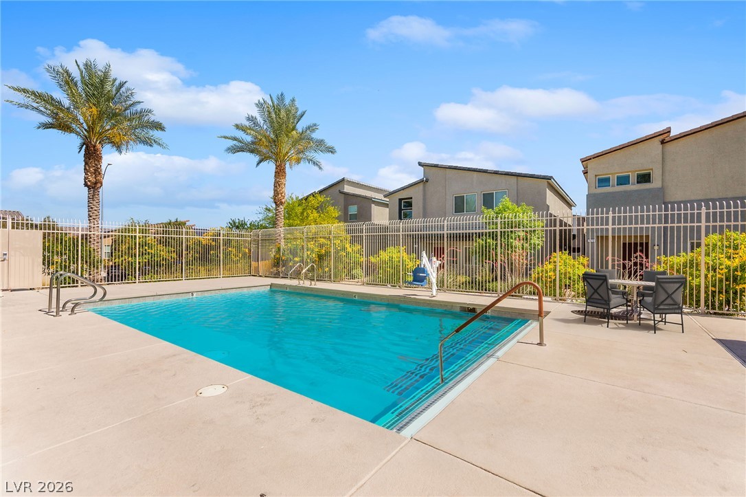 7489 Onyx Star Street
