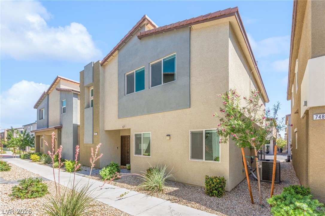 7489 Onyx Star Street