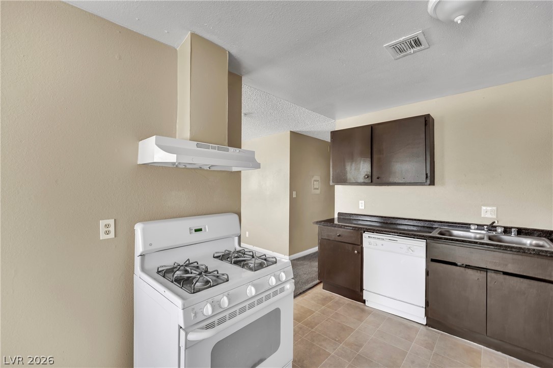 2341 Exeter Drive