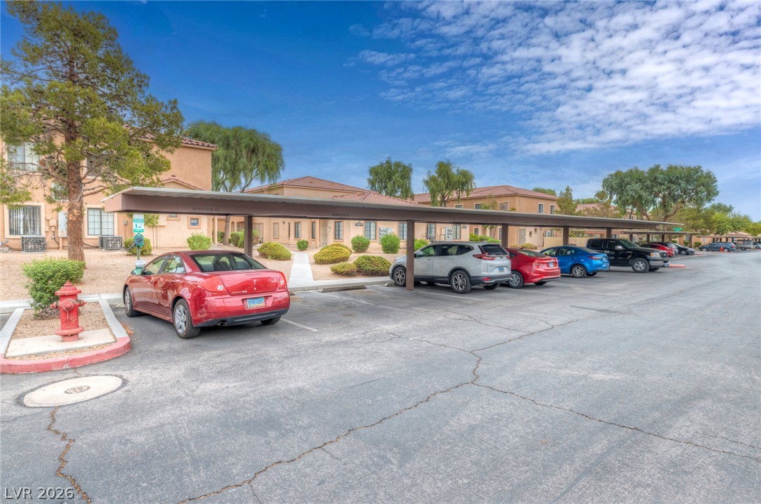 2171 Hussium Hills Street 204