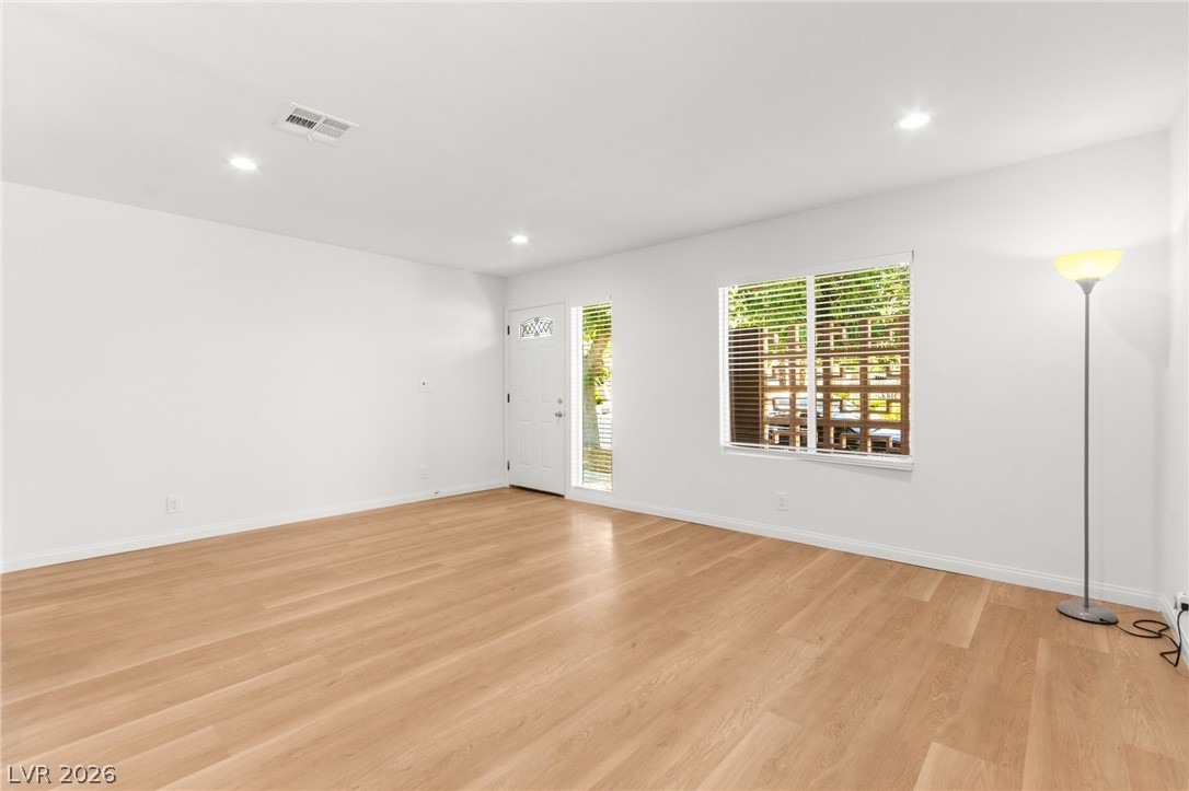 1393 Dorothy Avenue 1