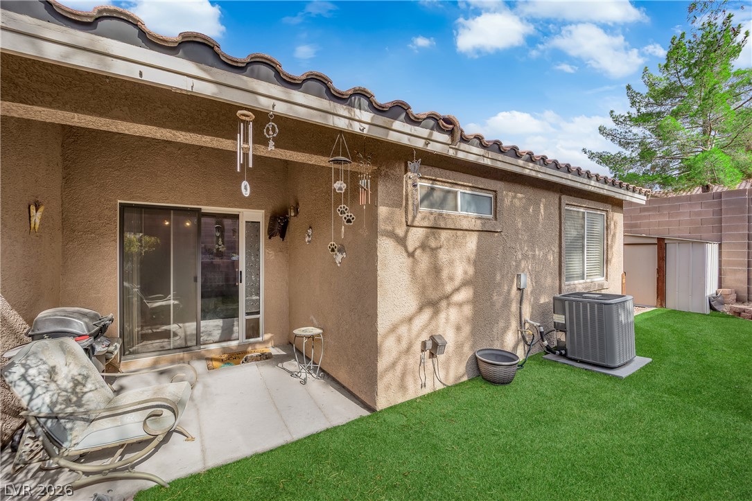 377 Rosado Springs Street
