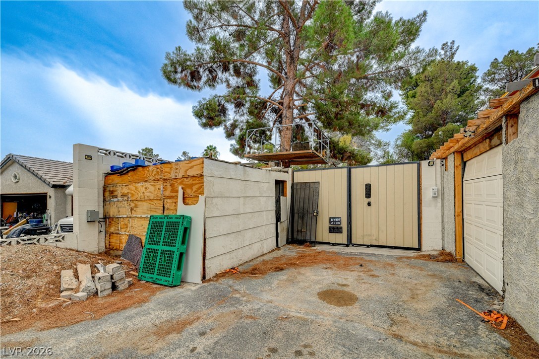 2681 East Hacienda Avenue