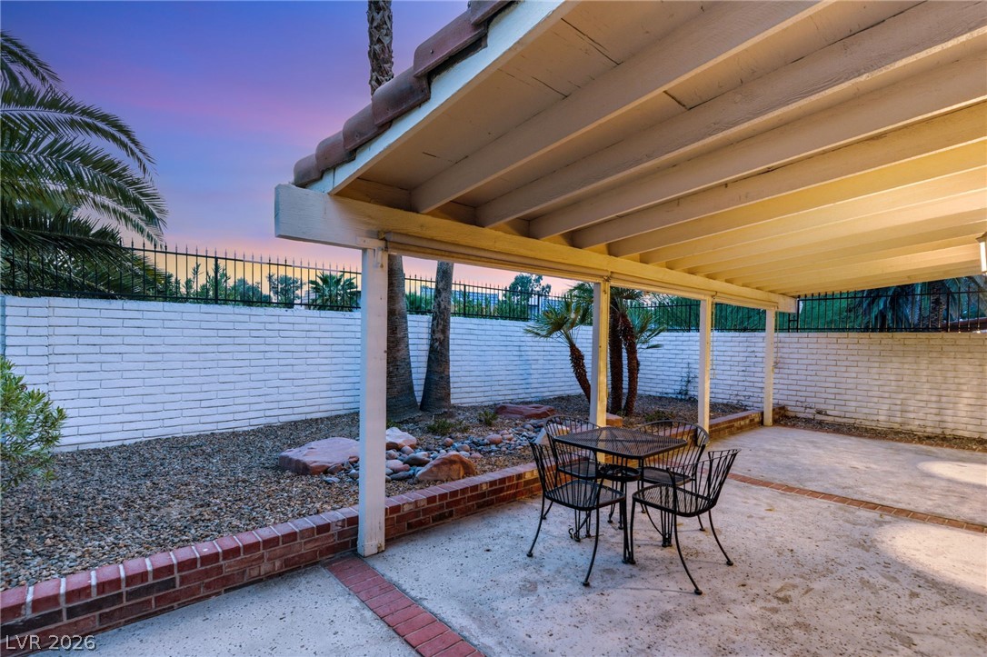 2312 Plaza Del Prado