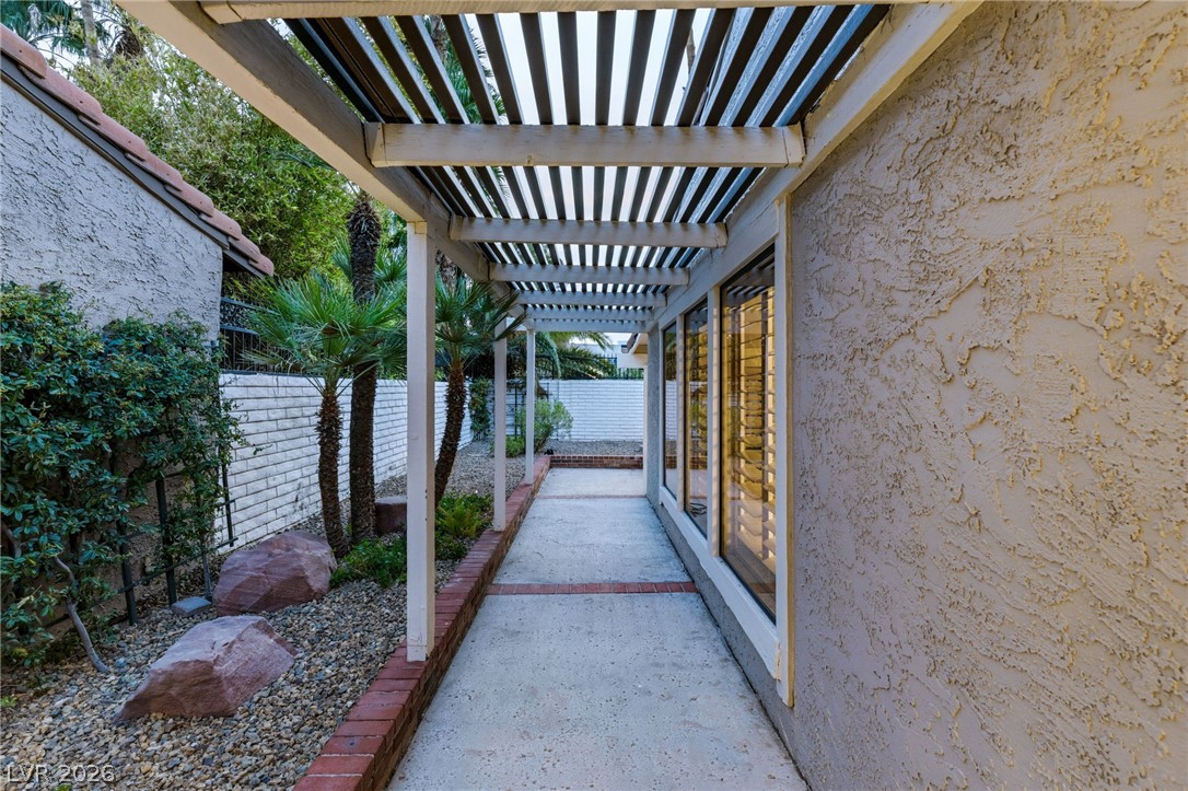 2312 Plaza Del Prado