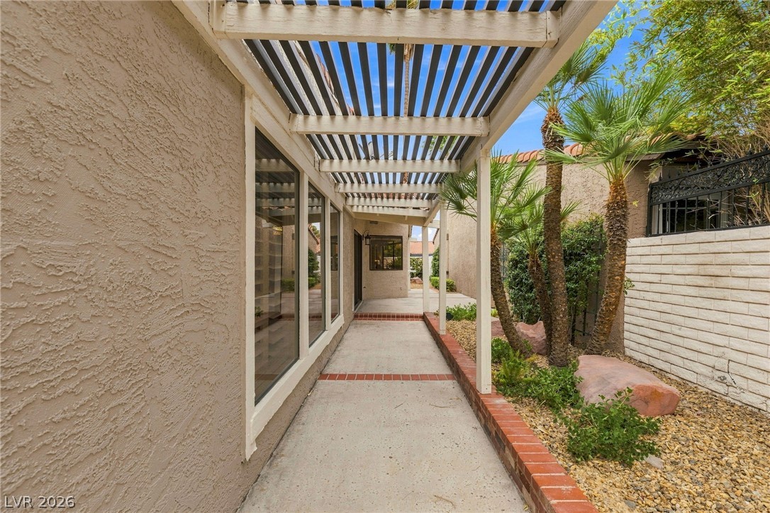 2312 Plaza Del Prado