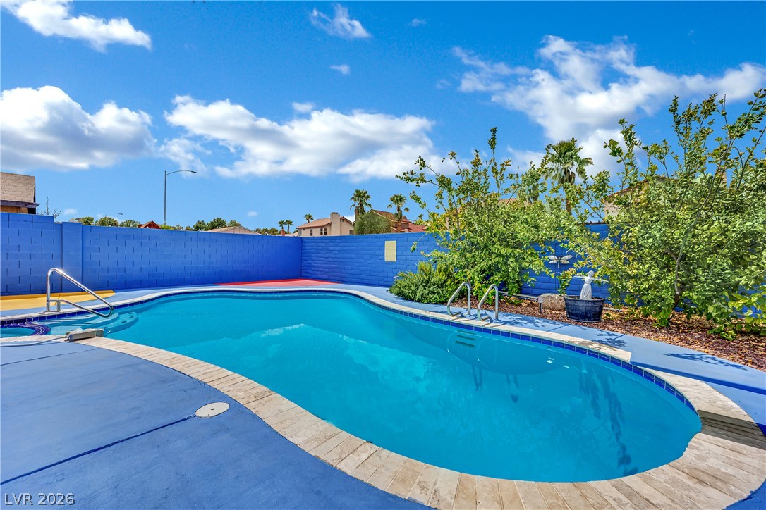 4823 Castle Rock Court