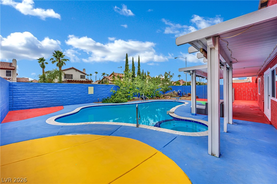 4823 Castle Rock Court