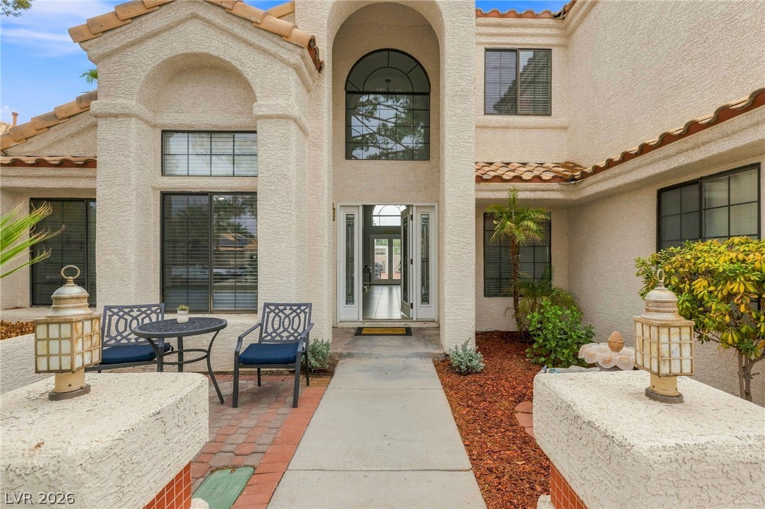 2638 Douglas Circle