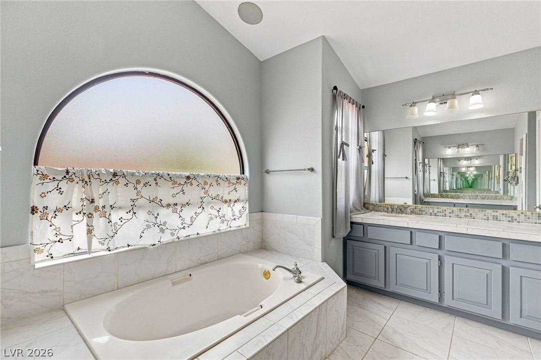 2638 Douglas Circle