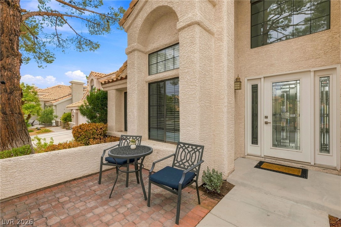 2638 Douglas Circle