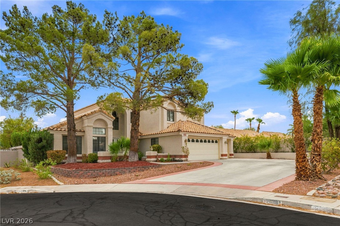 2638 Douglas Circle