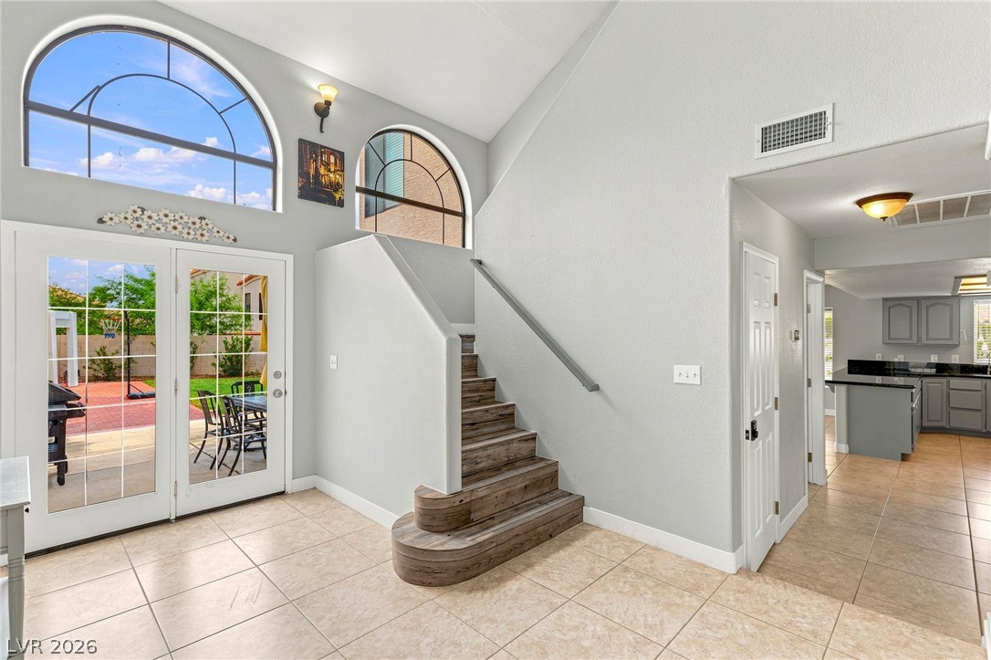 2638 Douglas Circle