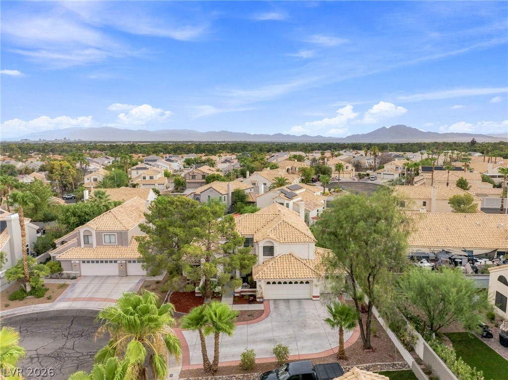 2638 Douglas Circle
