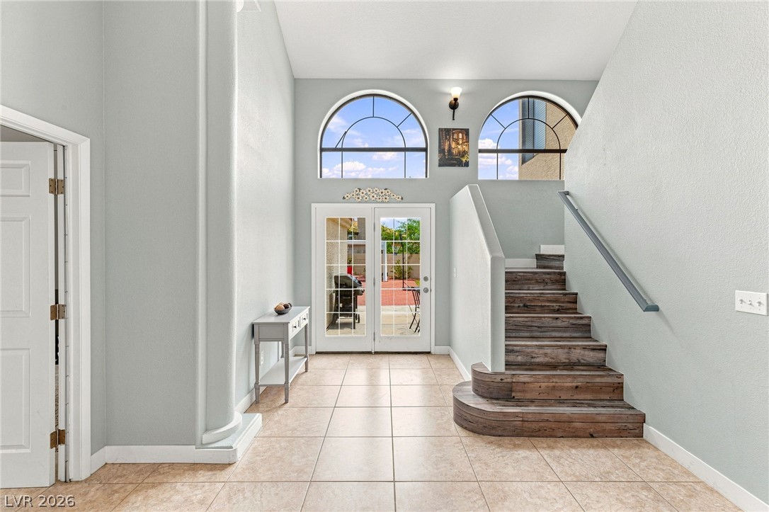 2638 Douglas Circle
