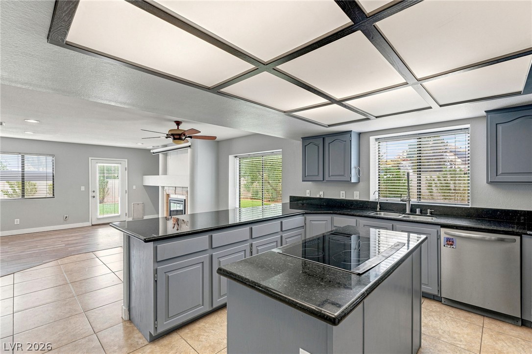 2638 Douglas Circle