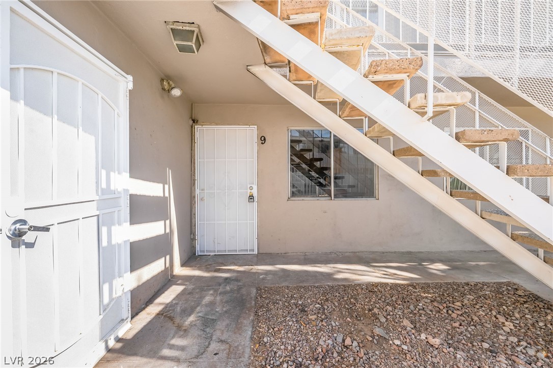 208 Orland Street 9