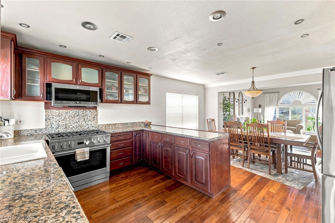 1720 Fairgate Court