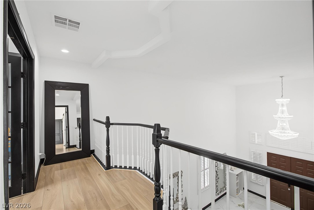 5560 Kings Row Court