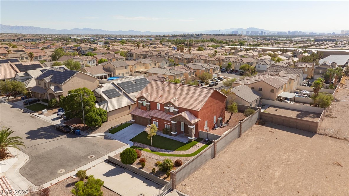 5560 Kings Row Court