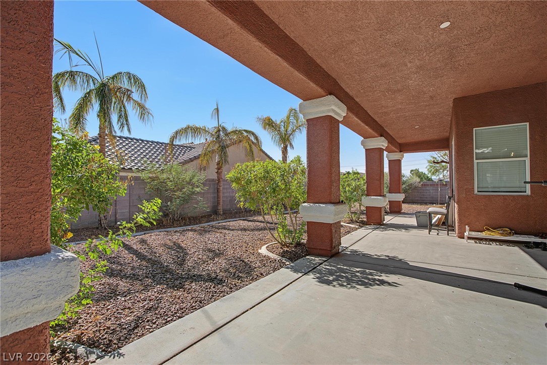 5560 Kings Row Court