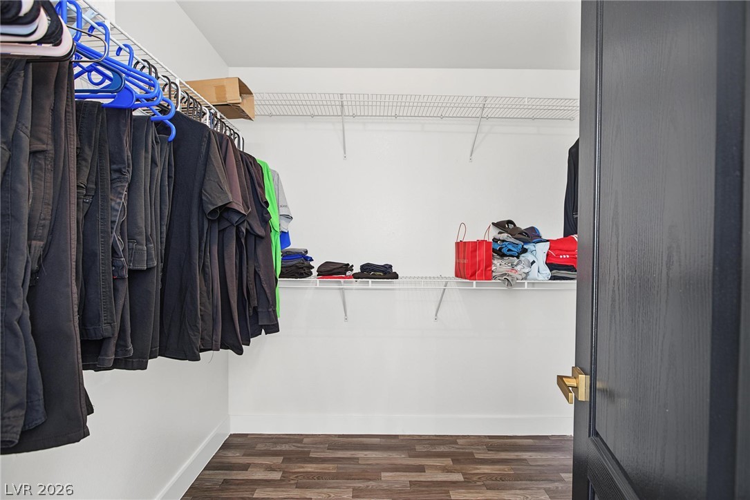 5560 Kings Row Court