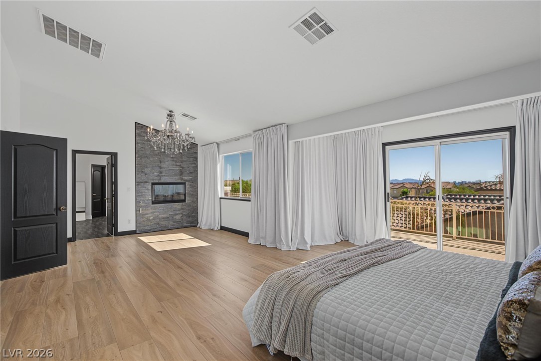 5560 Kings Row Court