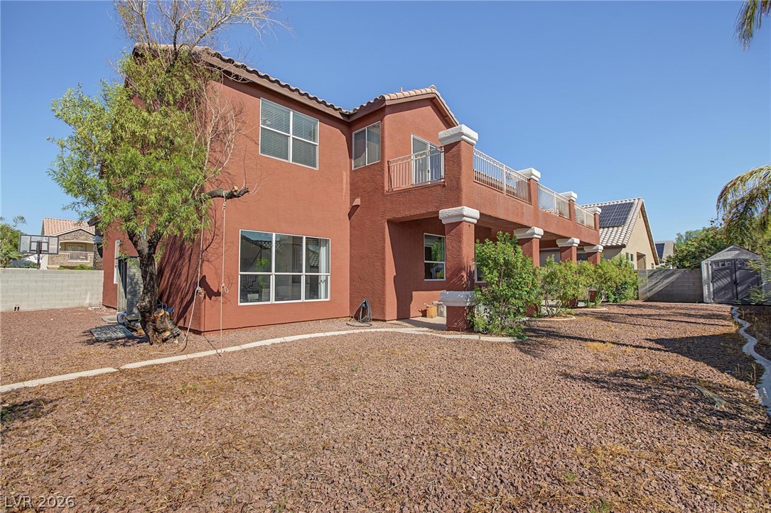 5560 Kings Row Court