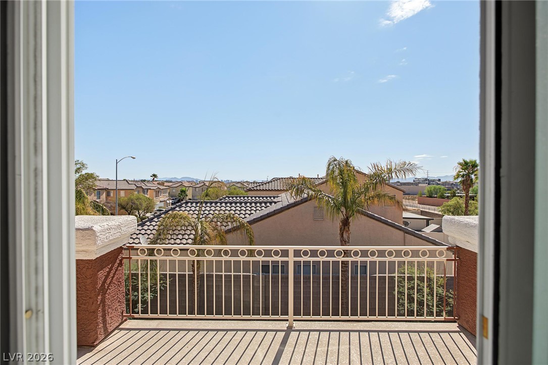 5560 Kings Row Court