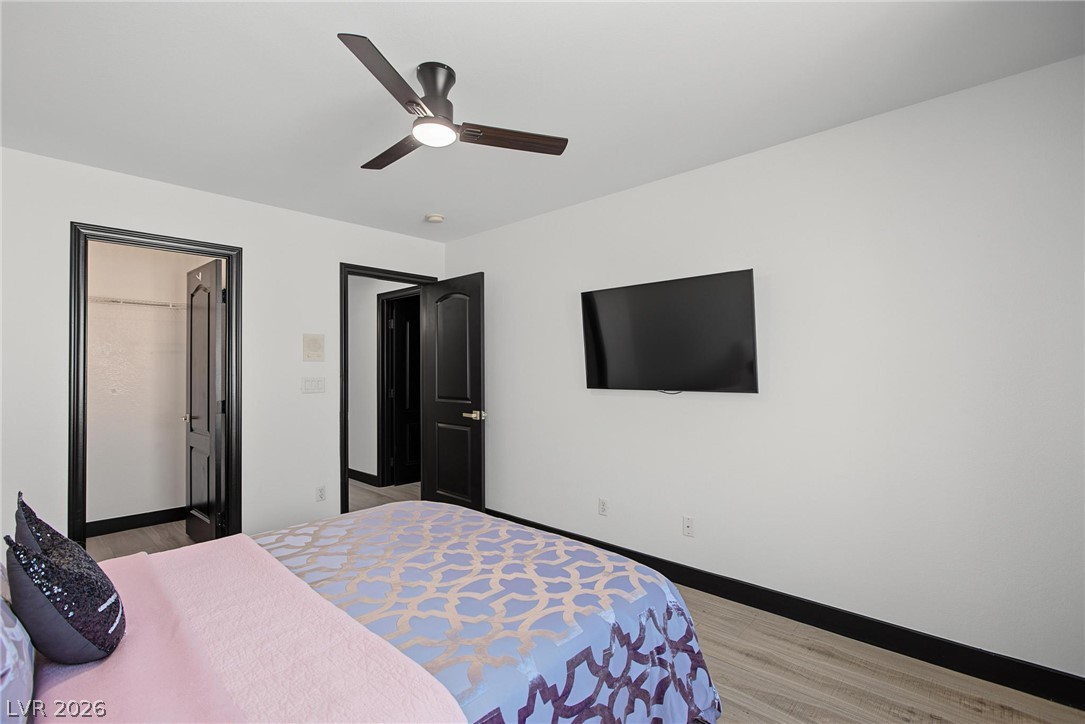 5560 Kings Row Court