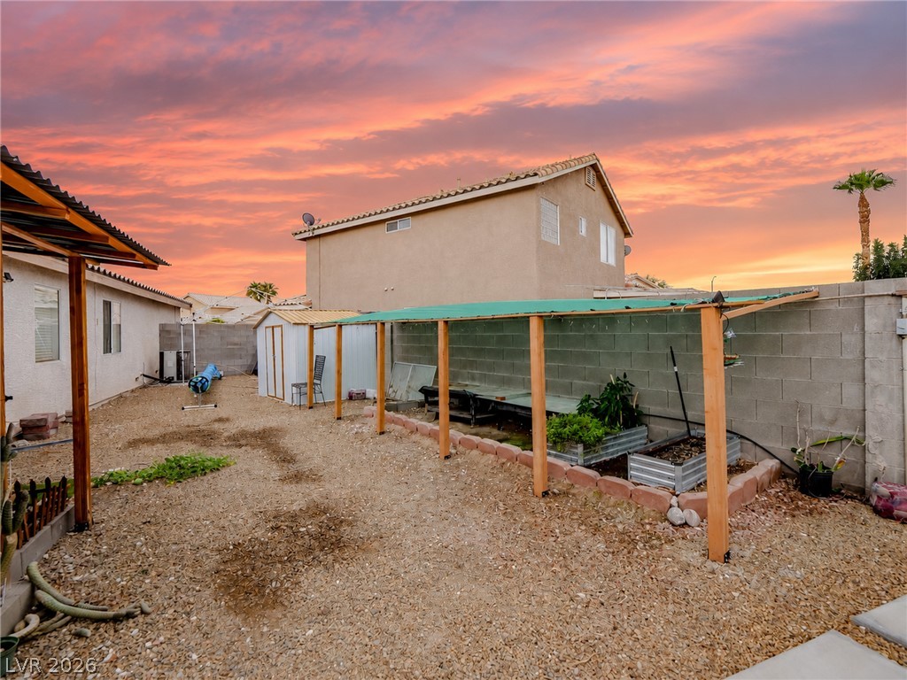 5320 Evergreen Meadow Avenue