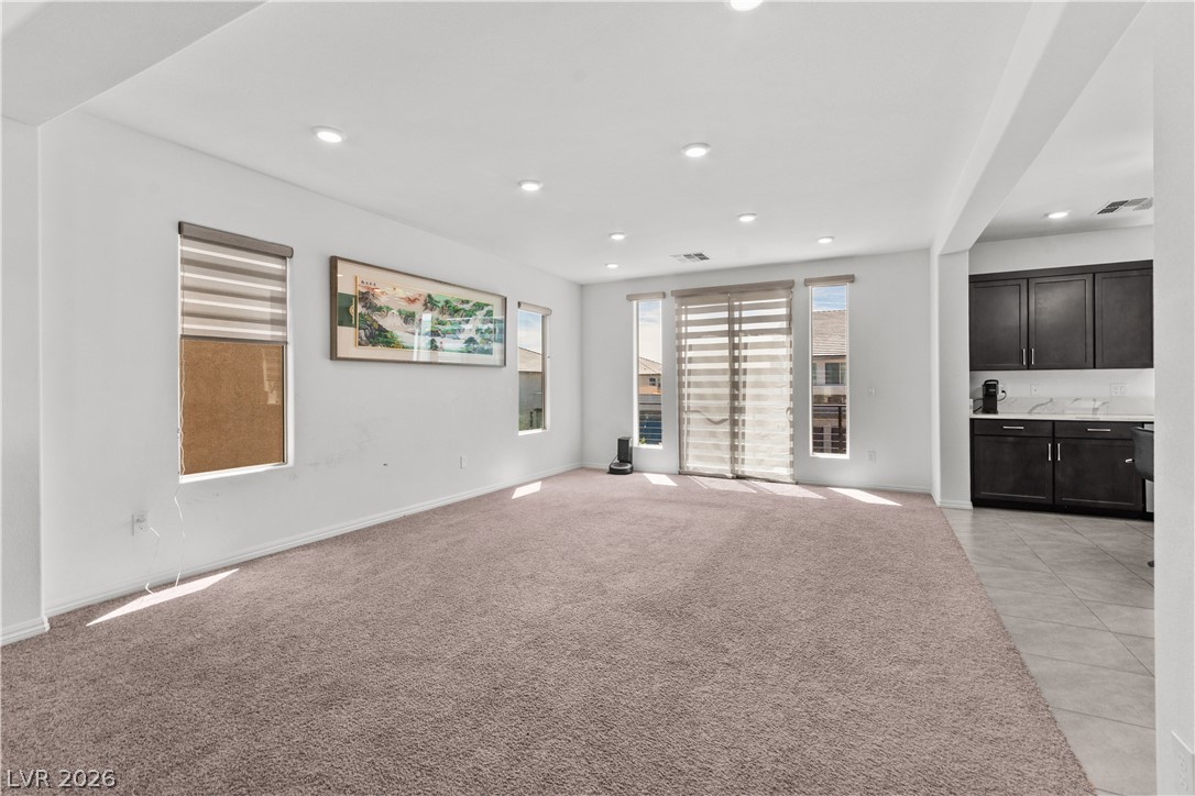 7180 Grace Estate Avenue