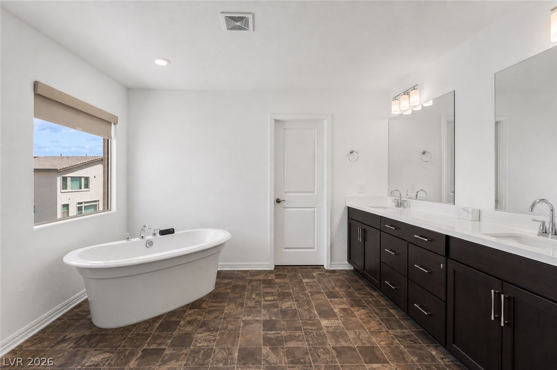 7180 Grace Estate Avenue