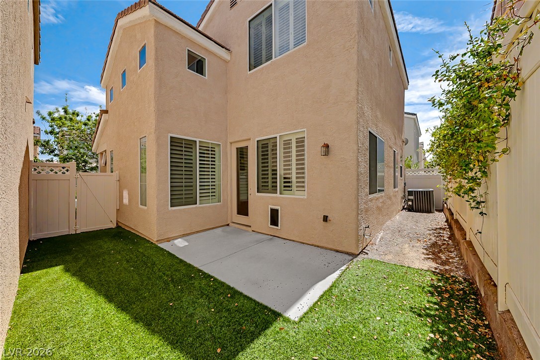 7609 Aspen Color Street