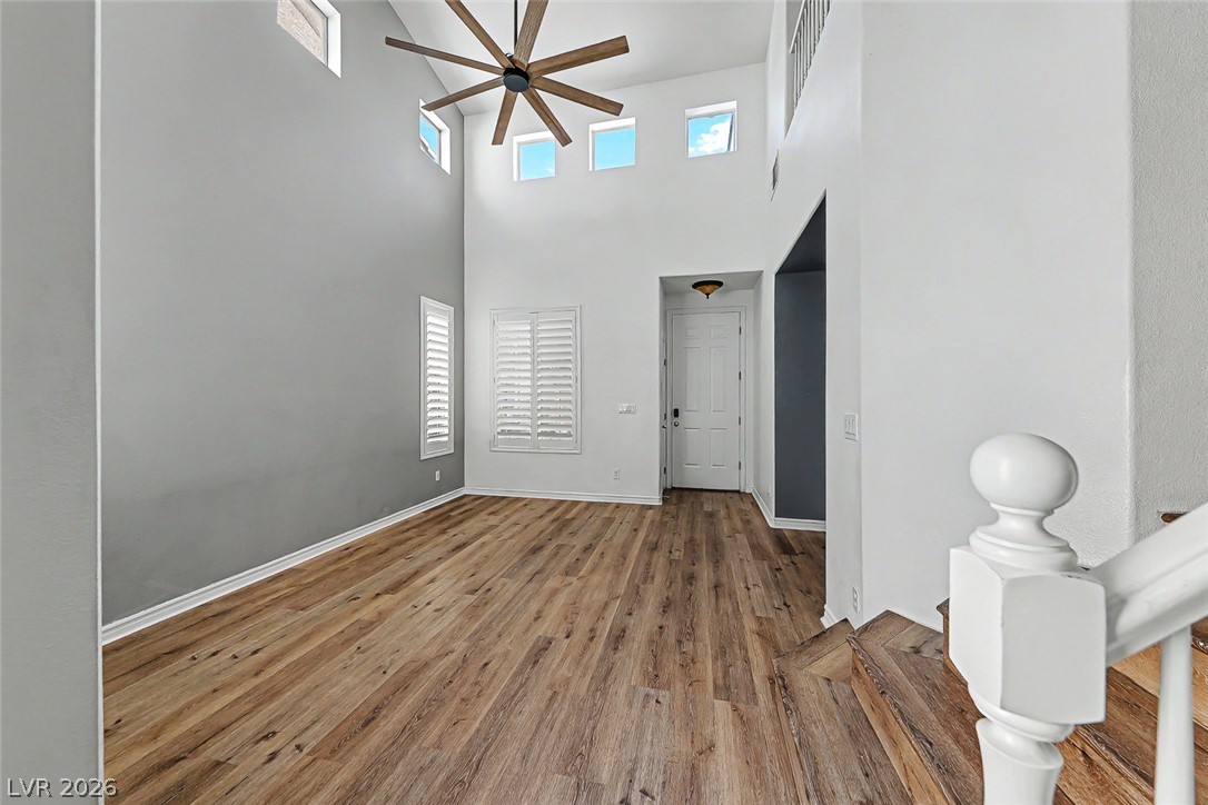 7609 Aspen Color Street