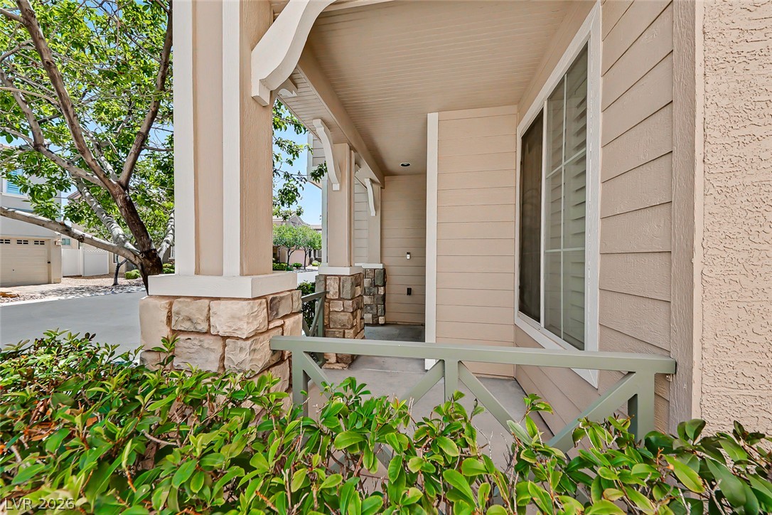 7609 Aspen Color Street