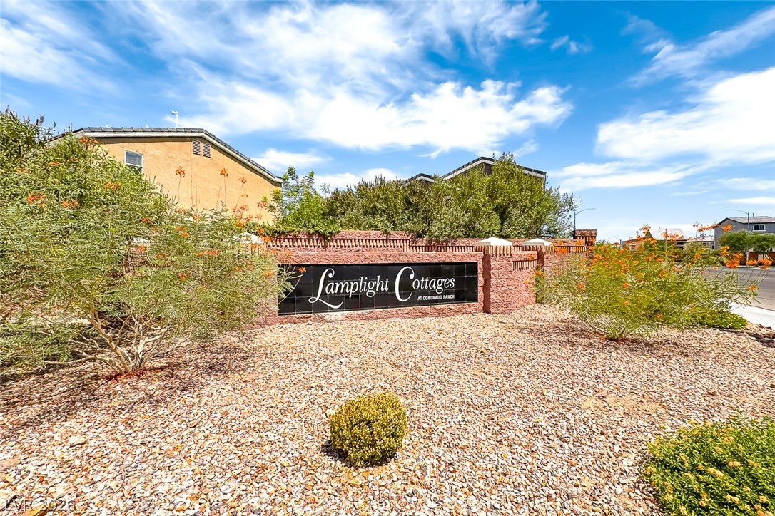 7609 Aspen Color Street