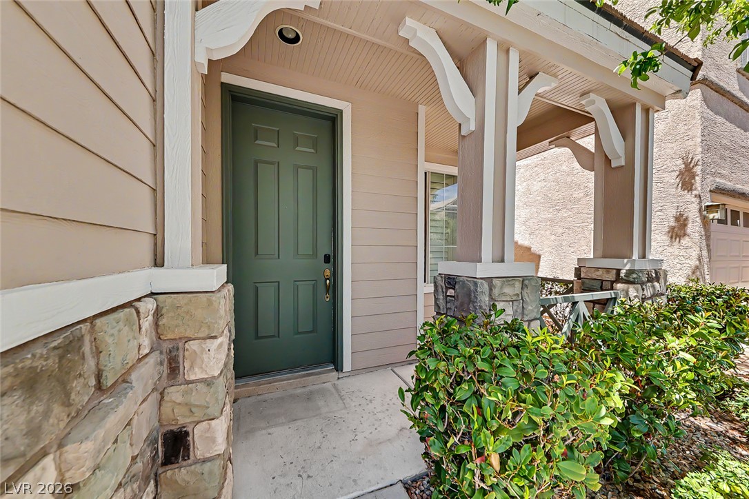 7609 Aspen Color Street