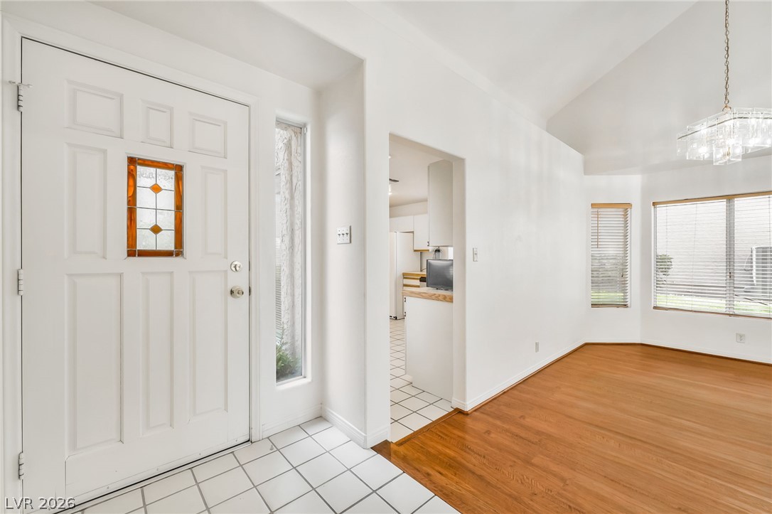 6986 Emerald Springs Lane
