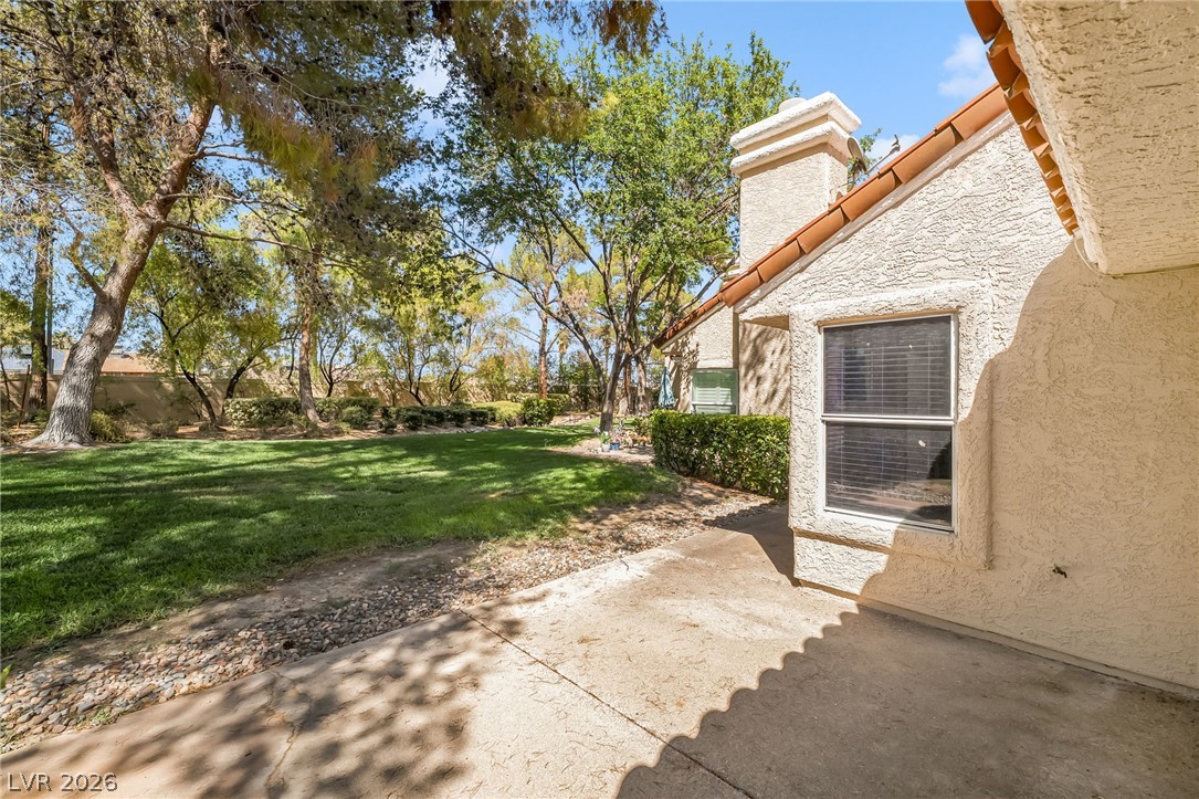 6986 Emerald Springs Lane